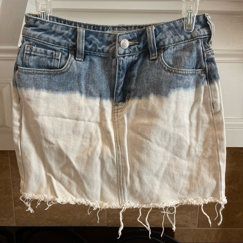 F: PacSun Ombré Denim Skirt Sz 25